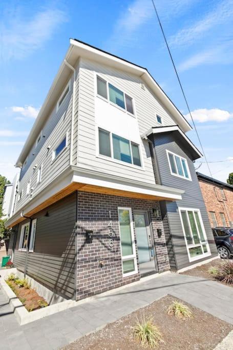 Apartment Bodhi's Sweet - Micro - 91walkscore Seattle